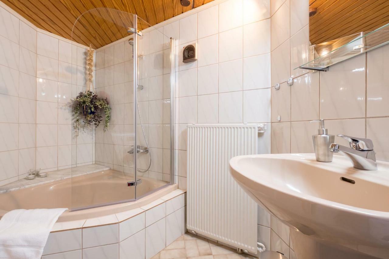 Haus Innerdorf Gemuetliches Ferienhaus Im Taunus Pohl  Esterno foto